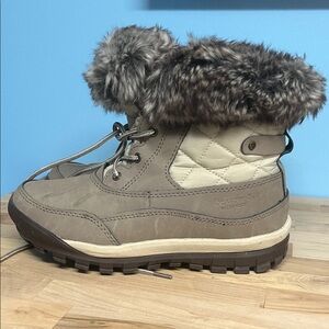 BearPaw Women's Faux Fur Lined Boot - Taupe and Cream